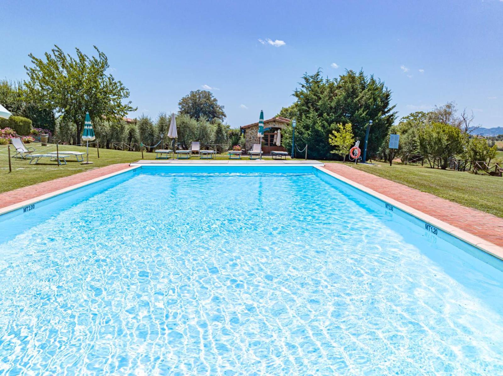 Il Querciolo - Azienda Biologica, Agriturismo E Cantina Marciano della Chiana ภายนอก รูปภาพ